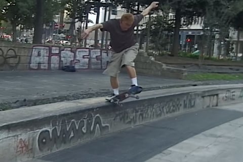 Charlie Munro’s ‘Scrape’ part – Primitive Skate