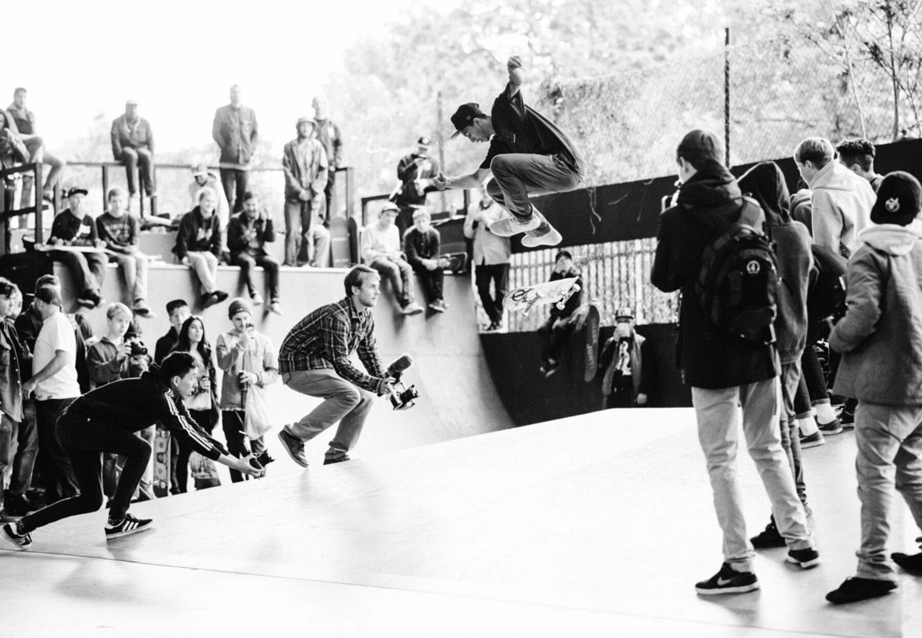 _IHC2612e-Nick-Tucker-Nollie-Double-Heelflip-Primitive-Skateboards-Demo-BaySixty6-London-May-2015-Photographer-Maksim-Kalanep