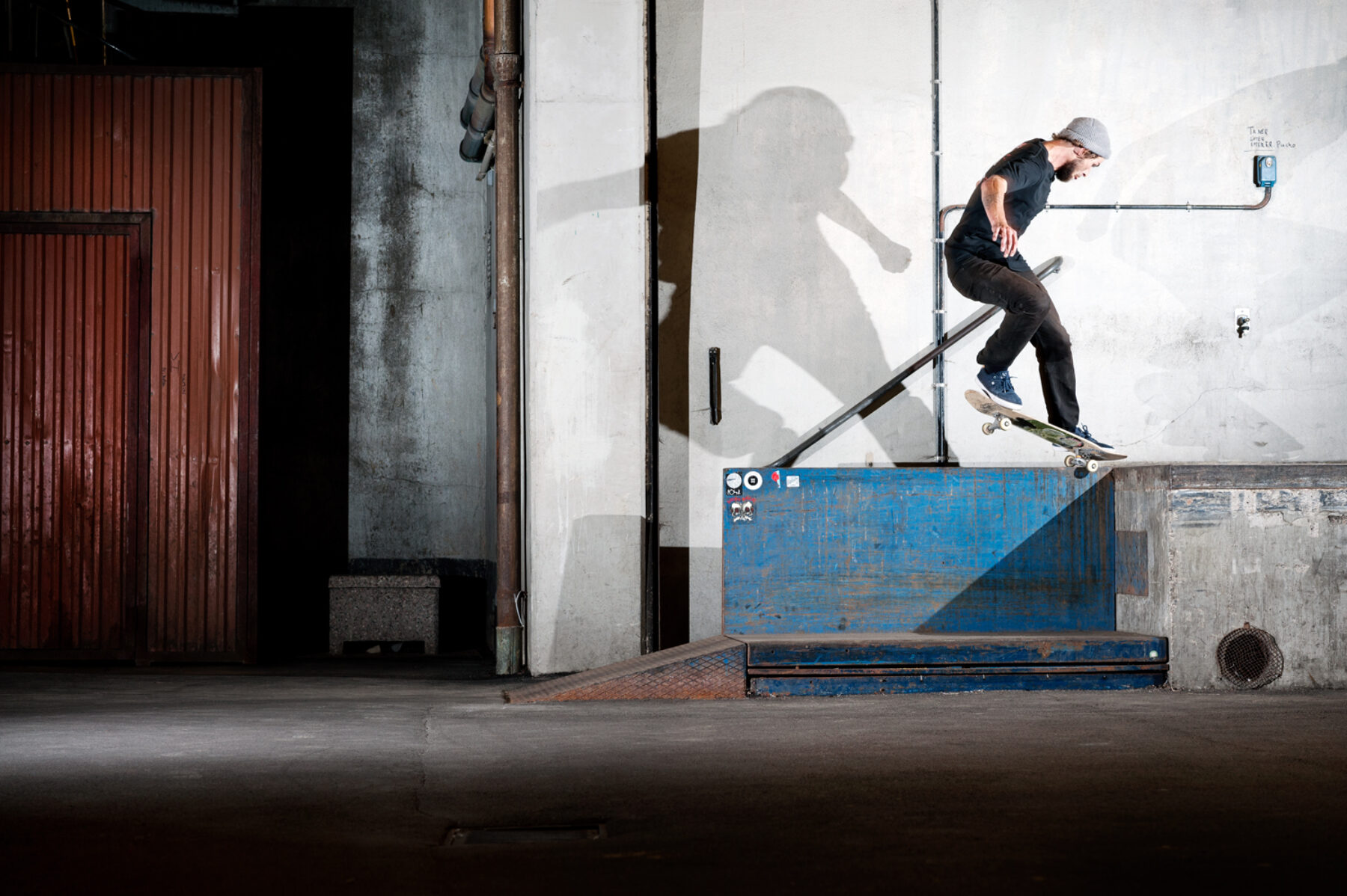 John_Bell_backside_nosegrind_GREY_HENRY_KINGSFORD