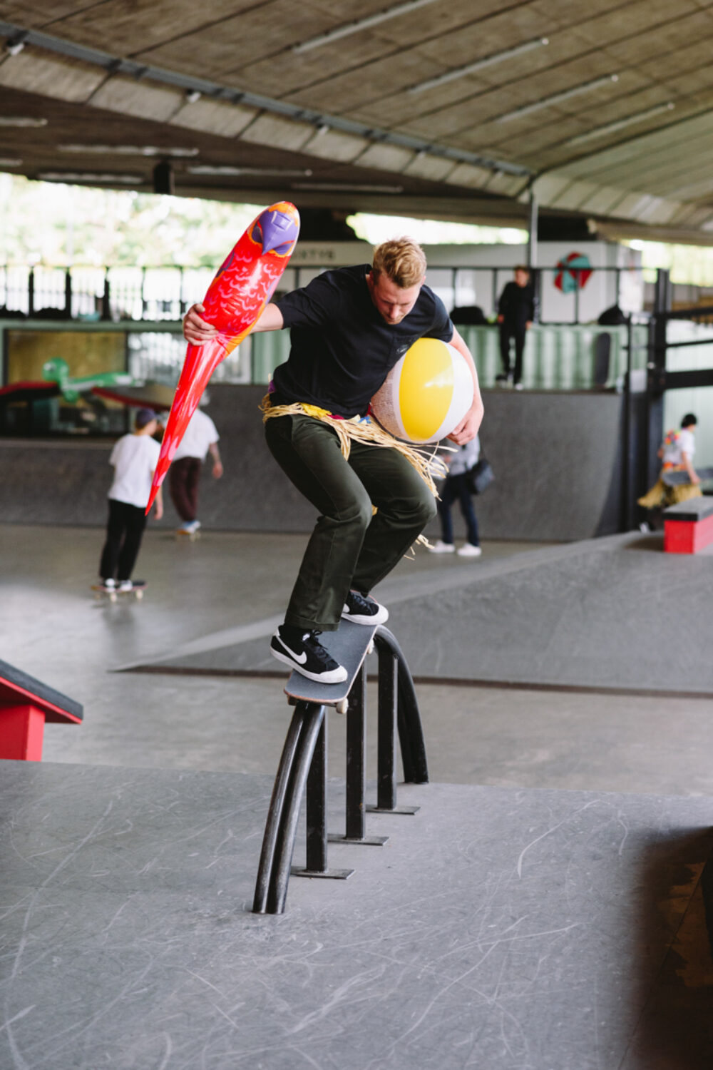 _IHC7796e-Neil-Smith-Rainbow-Ride-Nike-SB-All-Court-CK-Shoe-Aloha-Wear-Test-BaySixty6-London-August-2015-Photographer-Maksim-Kalanep