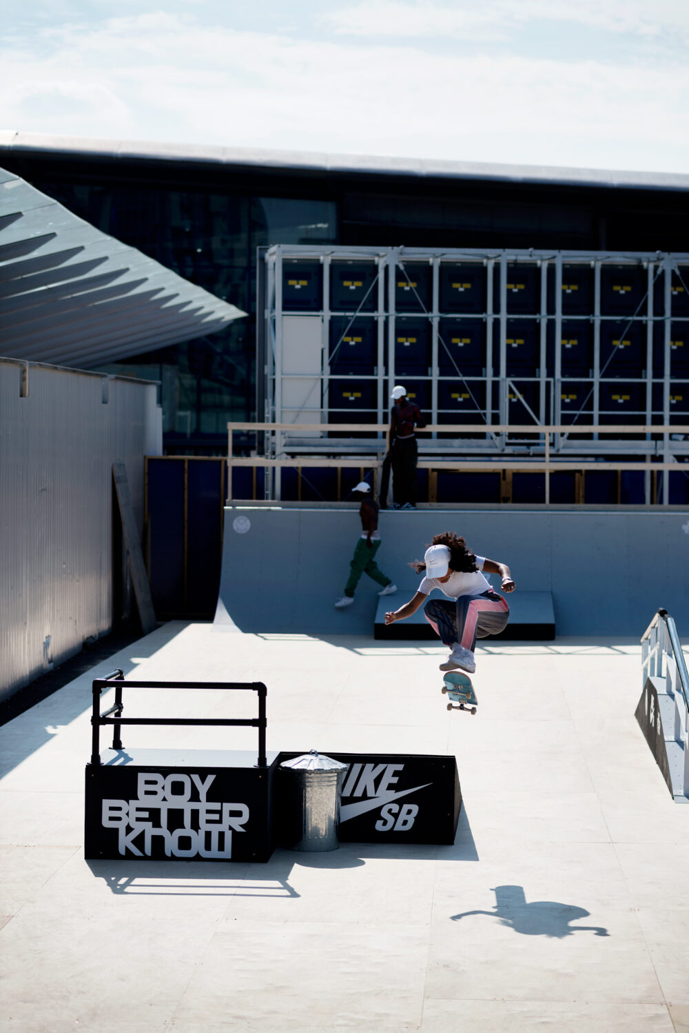 savannah_stacey_keenan_frontside_shove_it