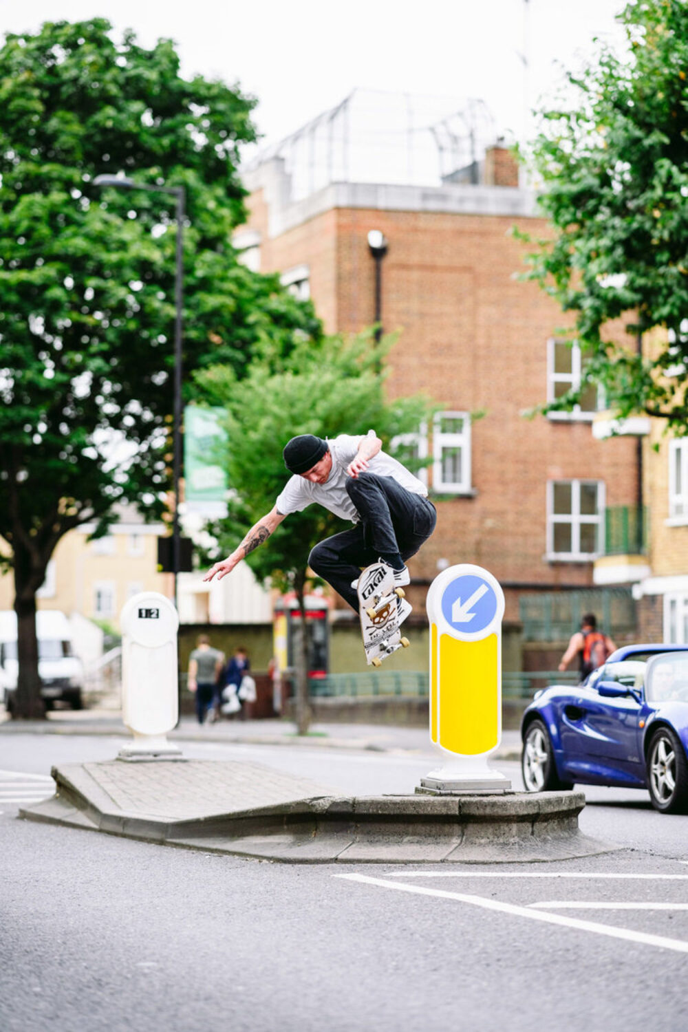 _ihc3845e-mikey-patrick-ollie-up-wallie-out-levis-skateboarding-london-august-2017-photographer-maksim-kalanep