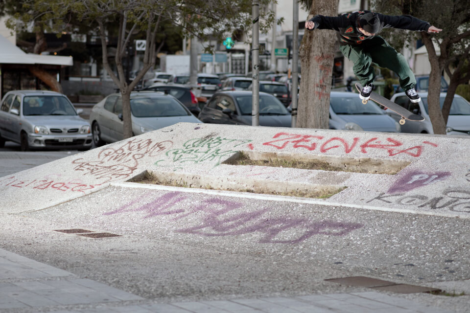 Kairos – Independent Trucks in Athens